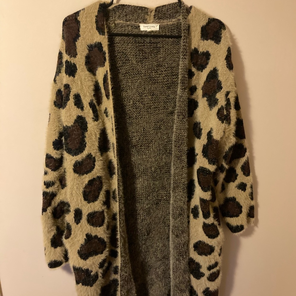Cheetah Fuzzy Duster with POCKETS!